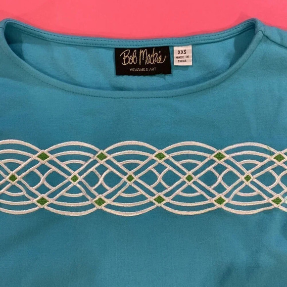 Bob Mackie Wearable Art Embroidered Blouse XXS Blue Green White 3/4 Sleeves Knit - Picture 8 of 8